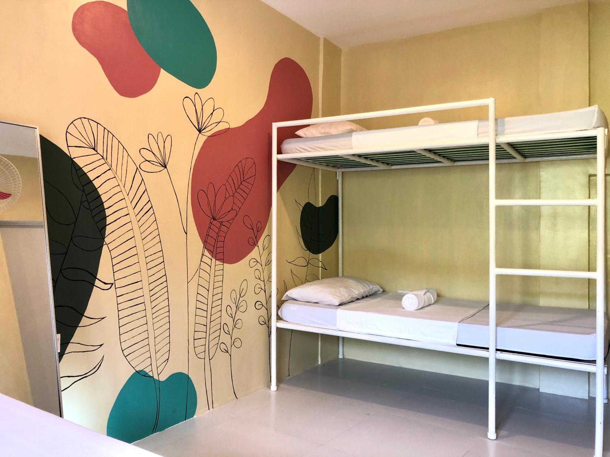 Chill Out Hostel Balabag  Esterno foto