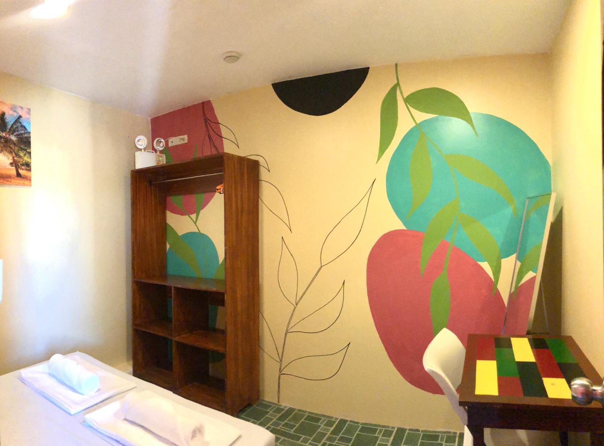 Chill Out Hostel Balabag  Esterno foto