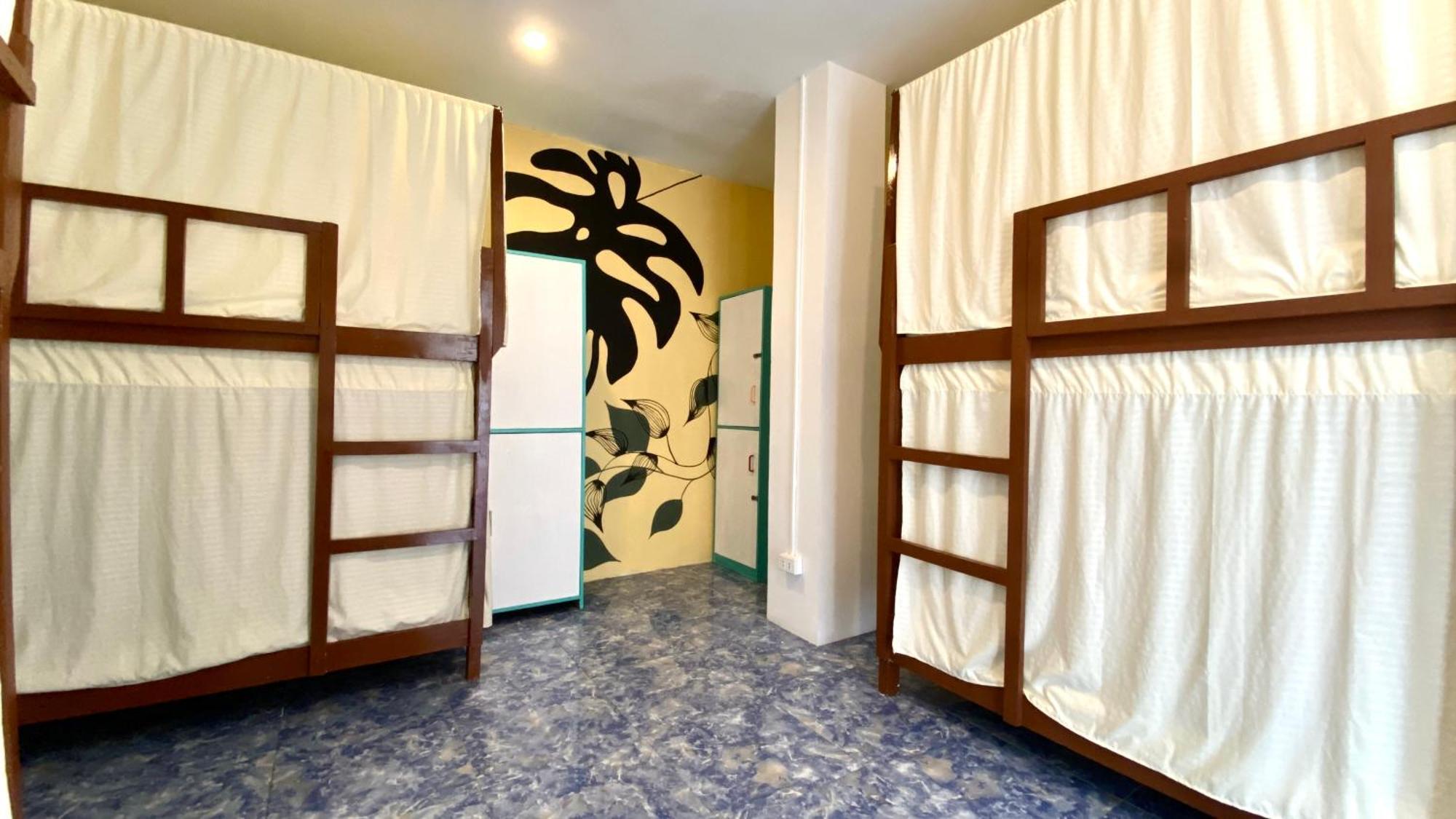 Chill Out Hostel Balabag  Esterno foto